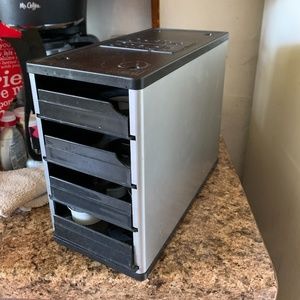 Single K-cup Keurig + K-cup holder